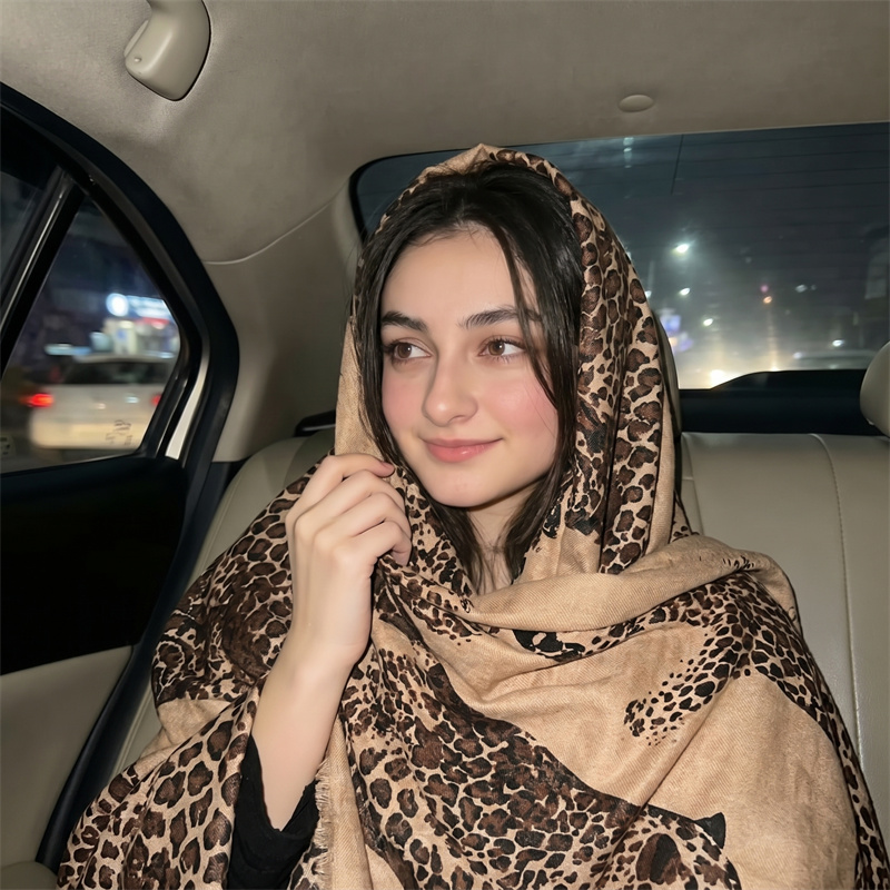 Vintage Fashion Wear - Vintage Leopard Print Hijab and Headscarf