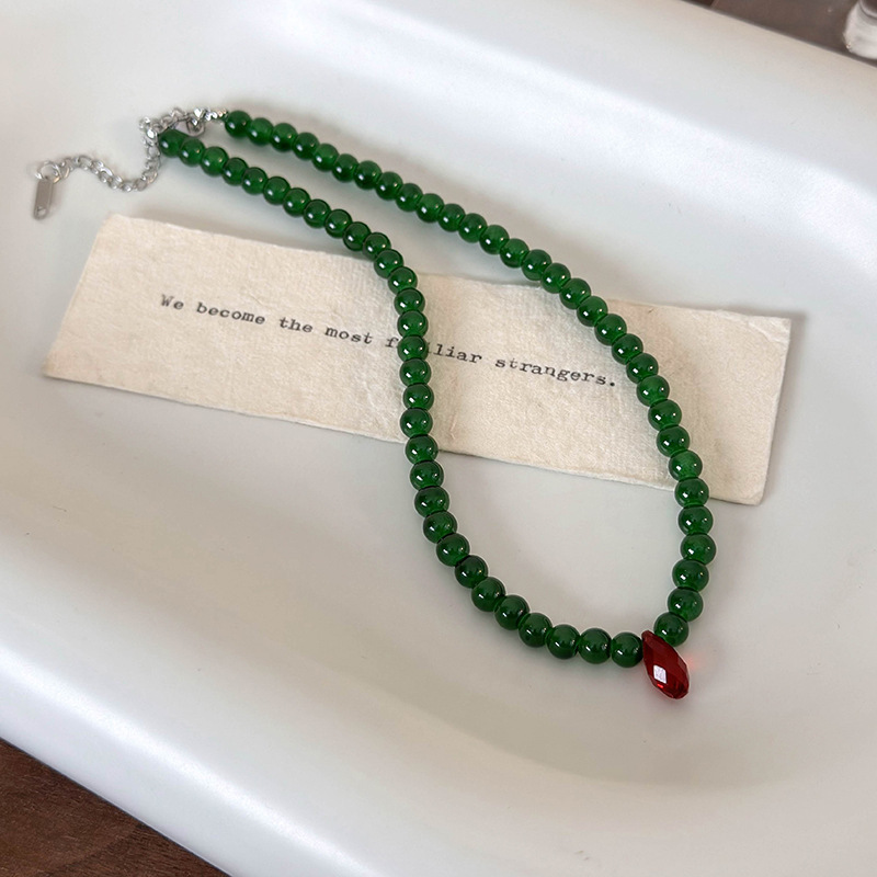 Vintage Green Beaded Necklace  - Vintage Fashion Looks ulasan dan harga