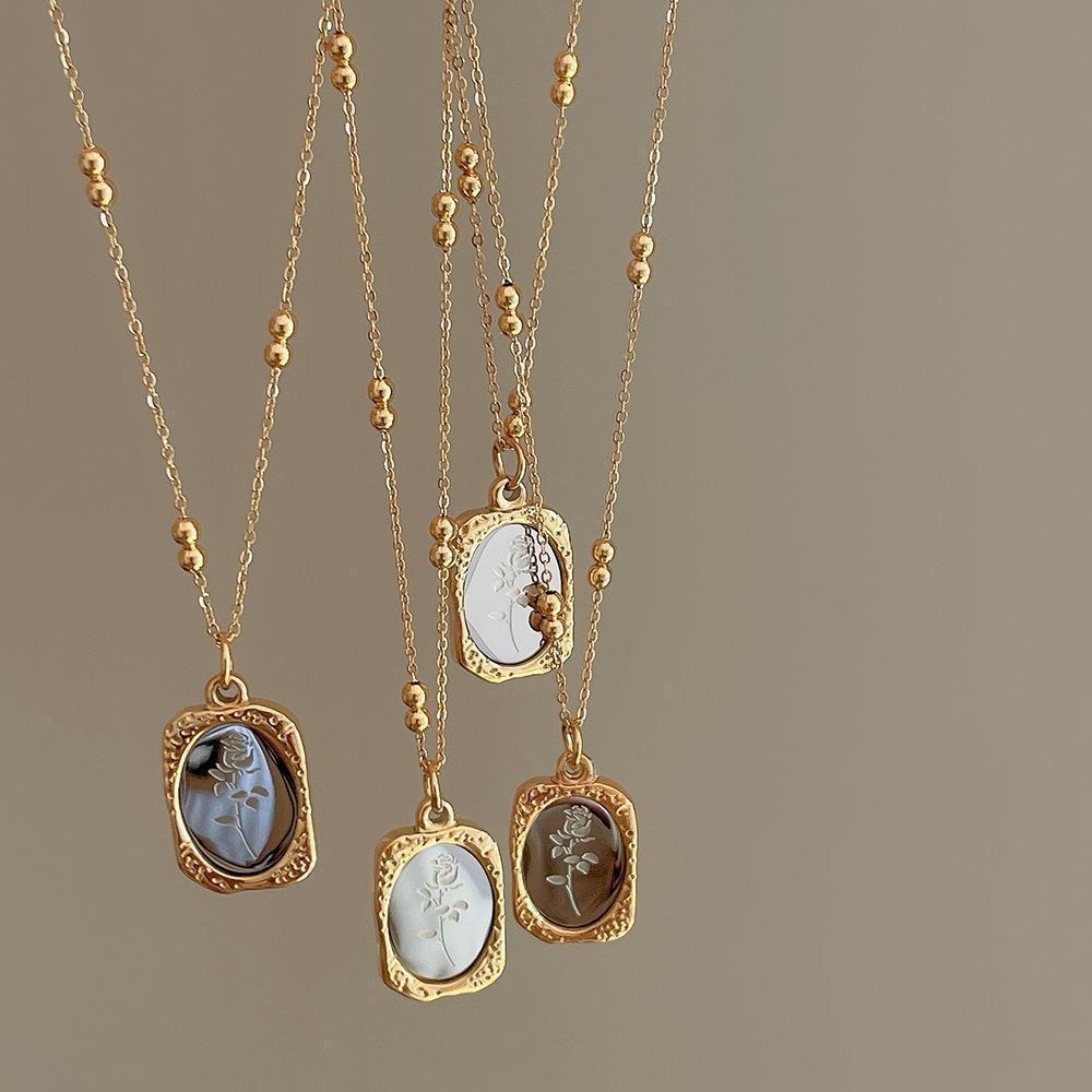 Vintage Engraved Rose Pendant  - Vintage Fashion Tags ulasan dan harga