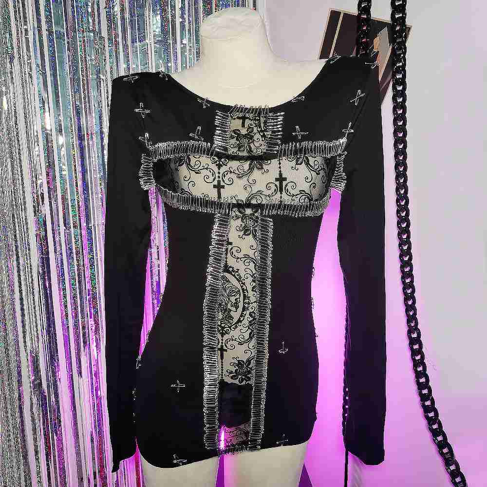Emo Gothic T-Shirt 90s Vintage - Vintage Fashion Revival ulasan dan harga
